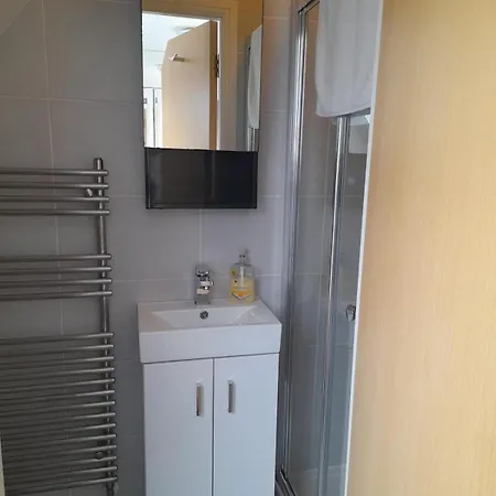 דירה Luxuary Seaview Penthouse 2 Nights Or Sleeps 4 וויטבי