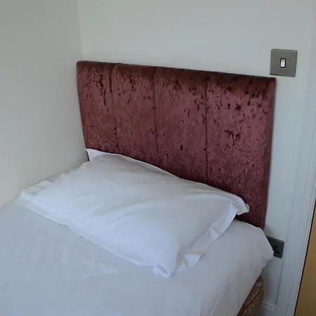 Luxuary Seaview Penthouse 2 Nights Or Sleeps 4 דירה וויטבי